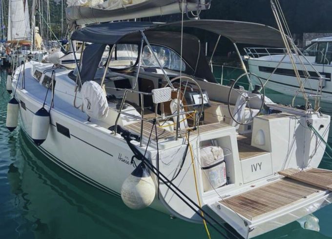 Hanse 415