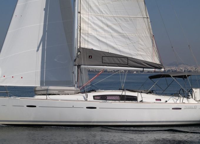 Bénéteau Oceanis 43