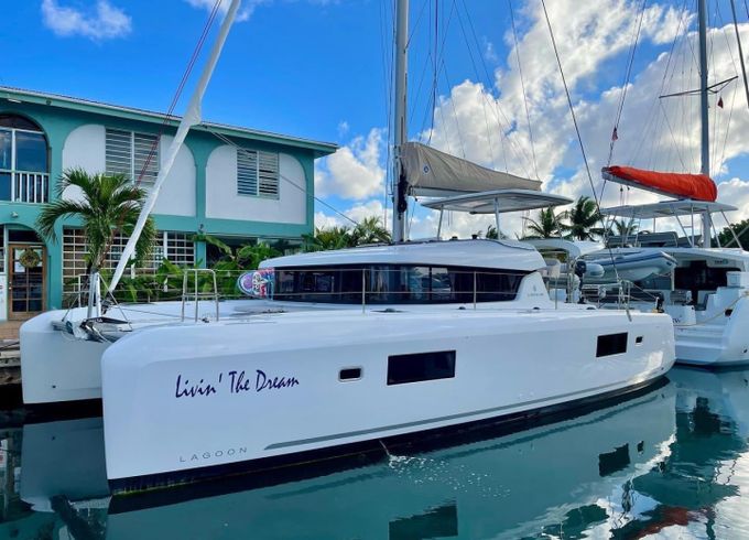 Lagoon 42