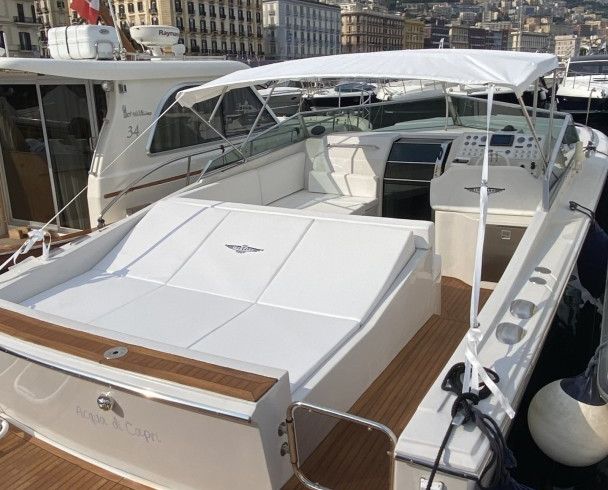 Tornado 38 Flush Deck