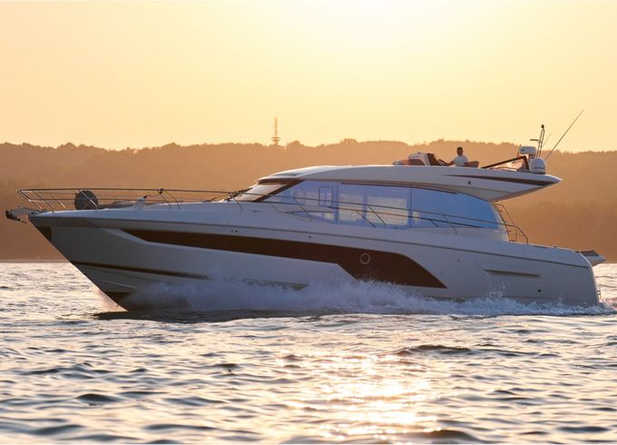 Prestige 590