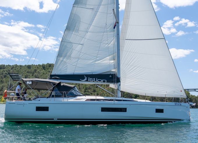 Bénéteau Oceanis 51.1