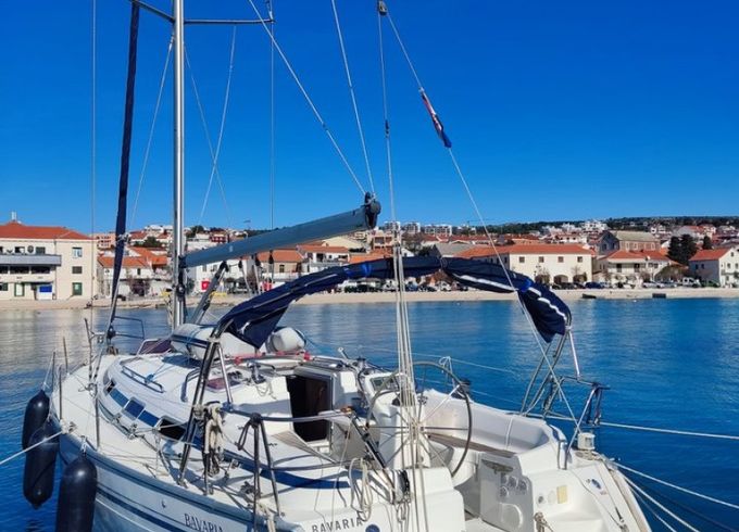 Bavaria 38