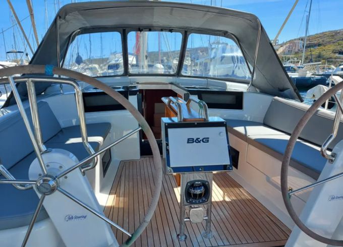 Hanse 418