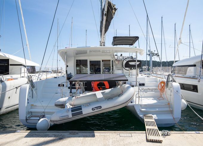 Lagoon 40