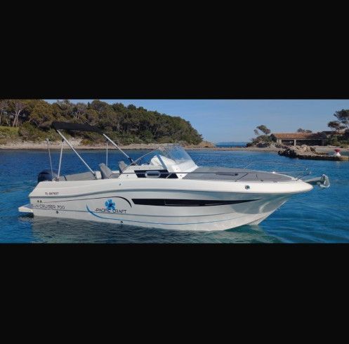 Pacific Craft 700 DC