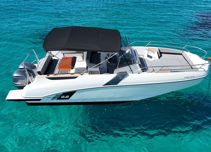 Bénéteau Flyer 8.8 SPACEdeck