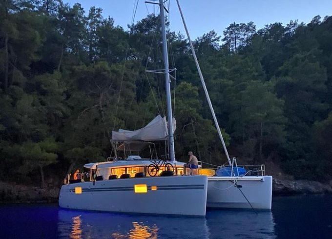 Lagoon 450F