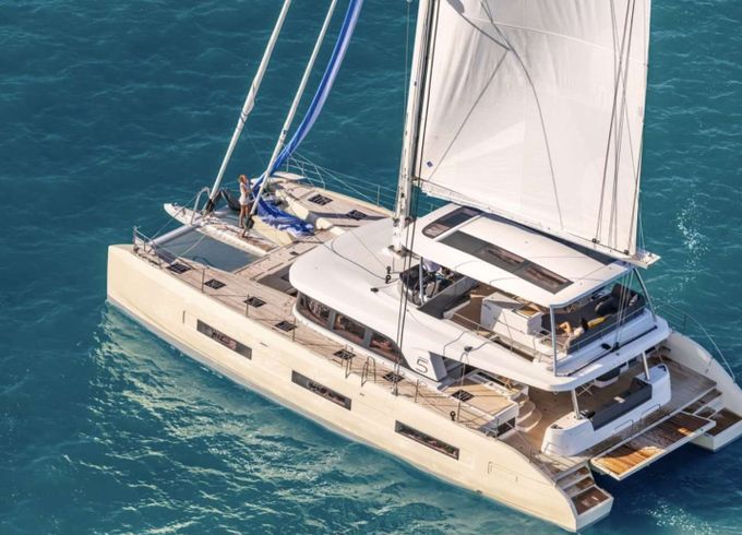 Lagoon Lady Ros&eacute; (Lagoon Sixty 5)