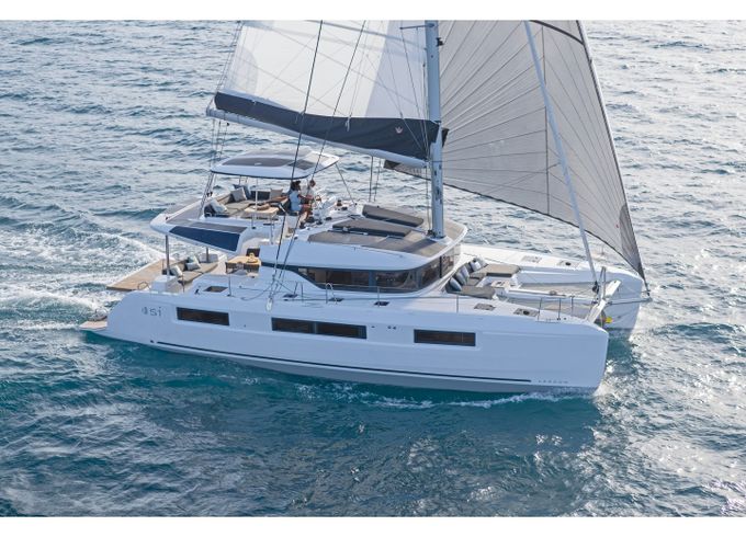Lagoon 51