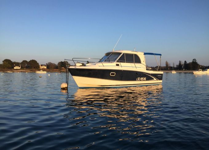 Bénéteau Antares 760