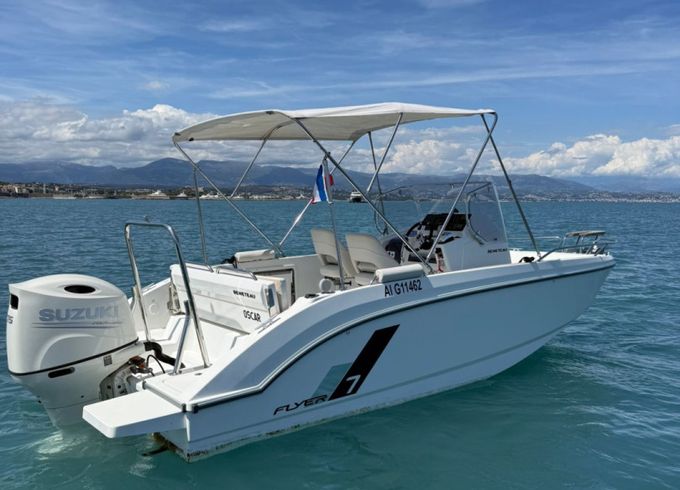 Bénéteau Flyer 7 SPACEdeck