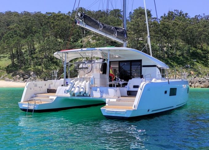 Lagoon 42
