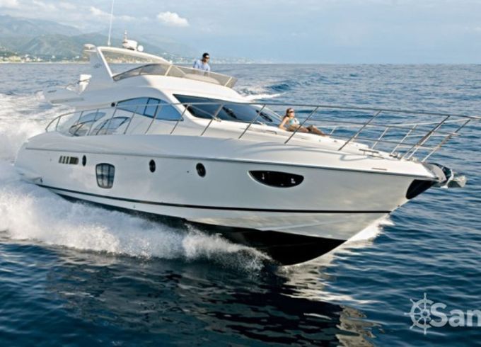 Azimut 19