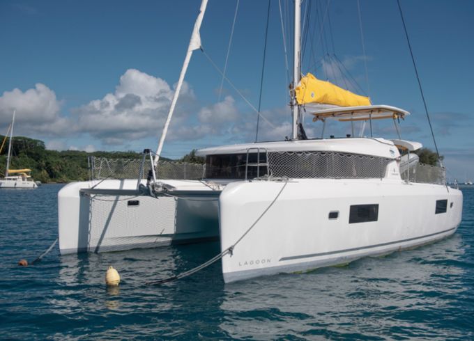 Lagoon 42