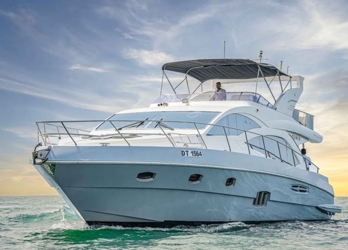 Majesty Yachts 59