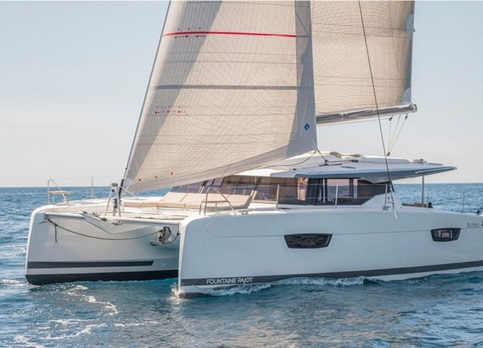 Fountaine Pajot Astrea 42