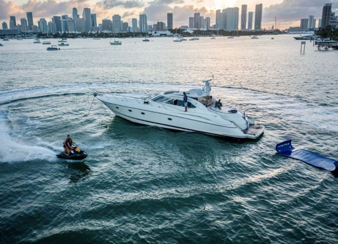Sunseeker 62'