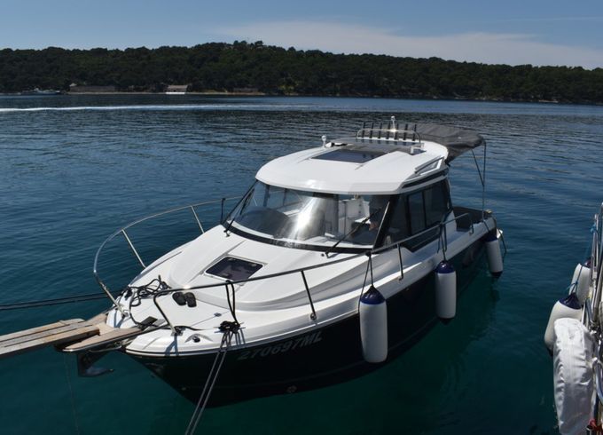 Jeanneau Merry Fisher 795