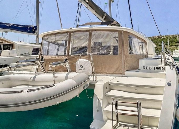 Lagoon 450 F