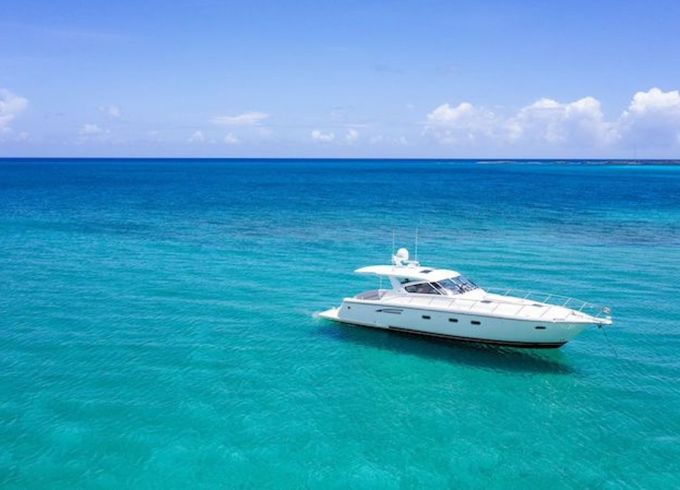 Tiara Express 52