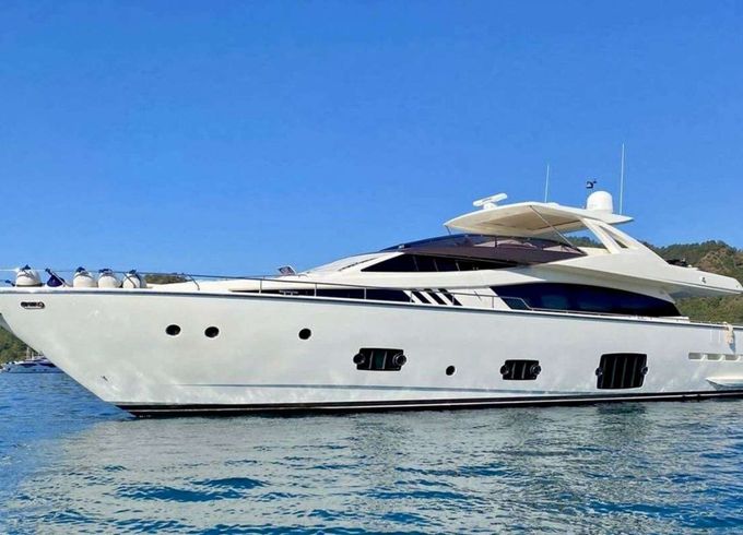 Ferretti REINE DES COEURS