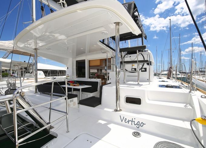 Lagoon 39