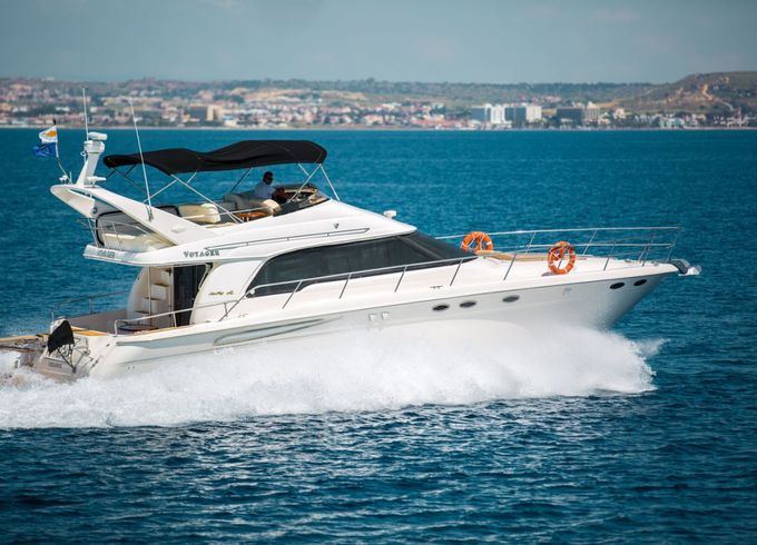 Sea Ray 52