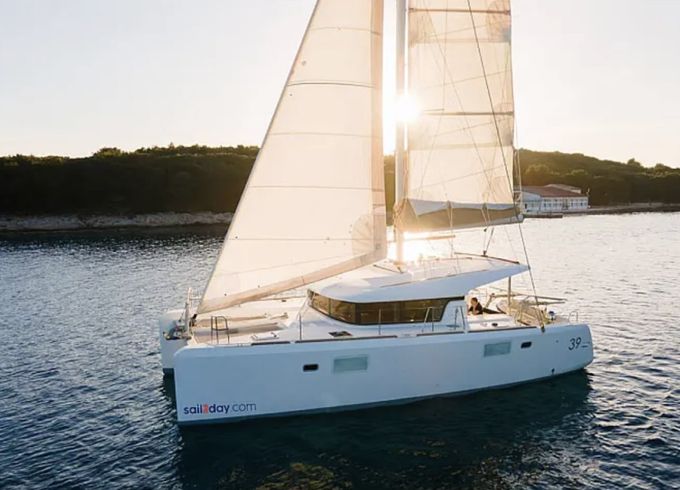 Lagoon 39