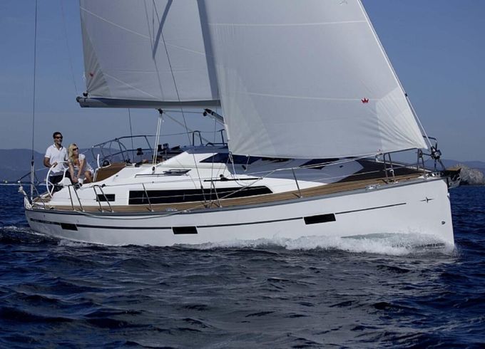 Bavaria Cruiser 37