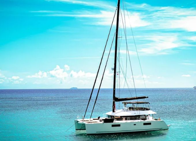 Lagoon 560