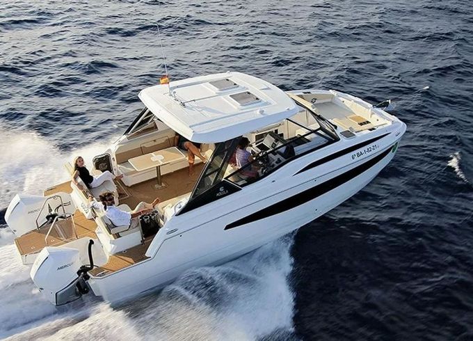 Aquila 32 Sport