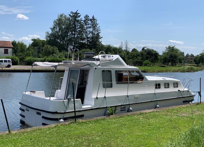 Triton 1050 Fly