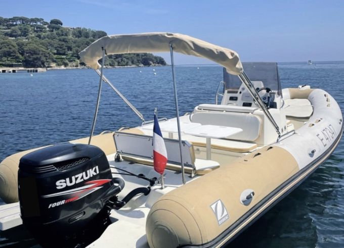 Zodiac Club 750