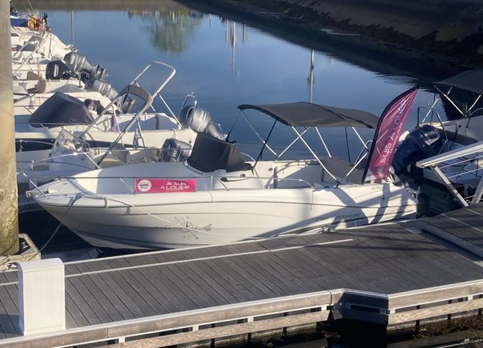 Jeanneau Cap Camarat 7.5 CC