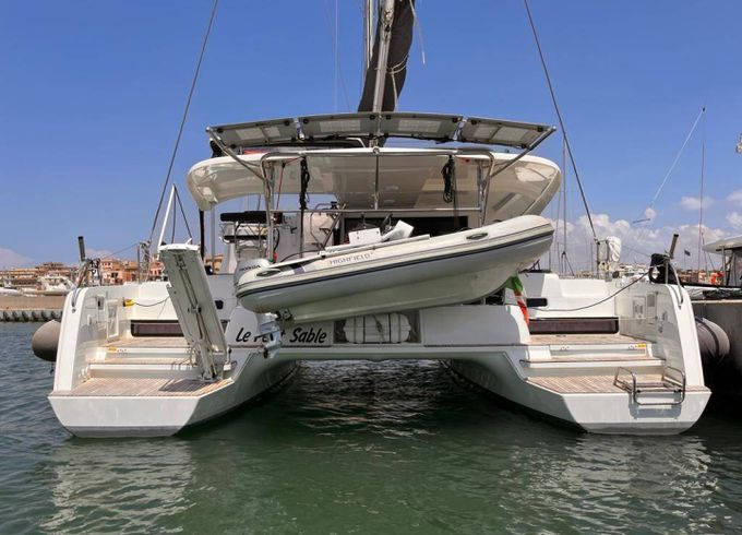 Lagoon 42