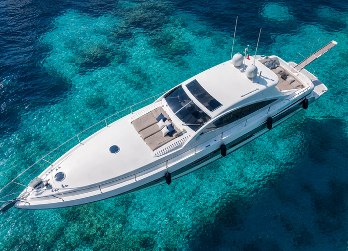 Pershing 65