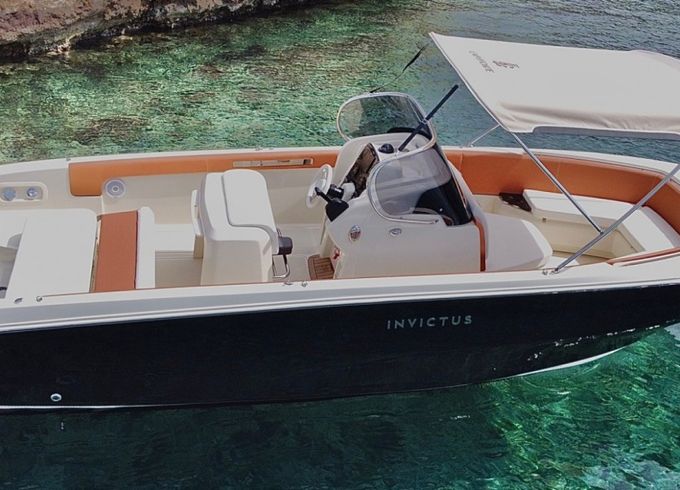 Invictus 240 FX
