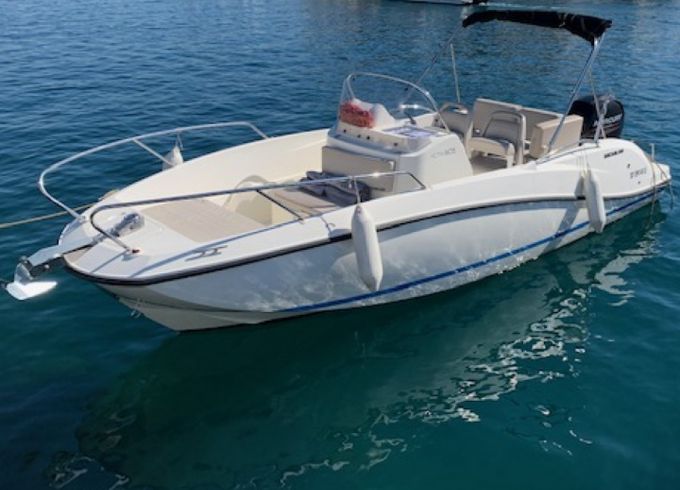 Quicksilver Activ 605 Open