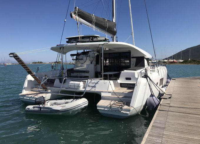Lagoon 42