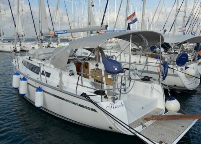 Bavaria Cruiser 33