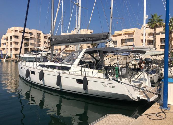 Bénéteau Oceanis 48
