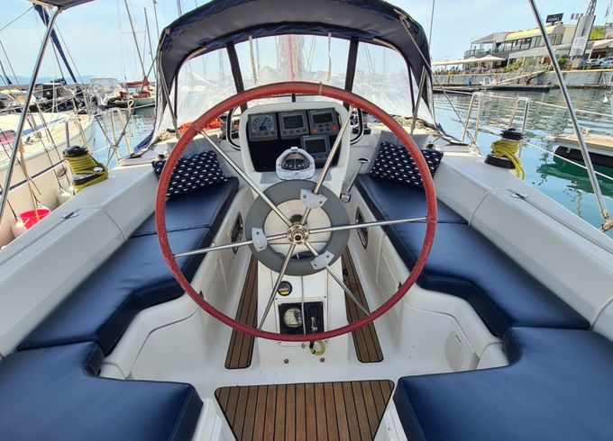 Bavaria 42