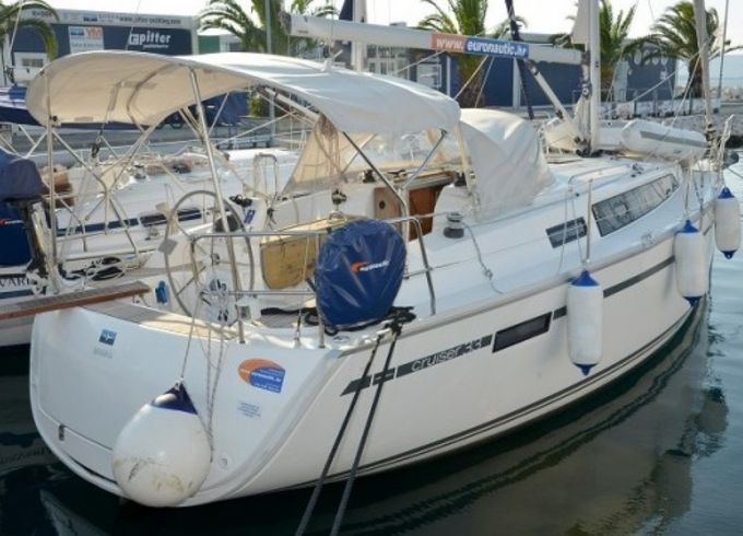 Bavaria Cruiser 33