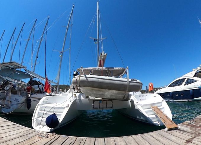 Lagoon 380