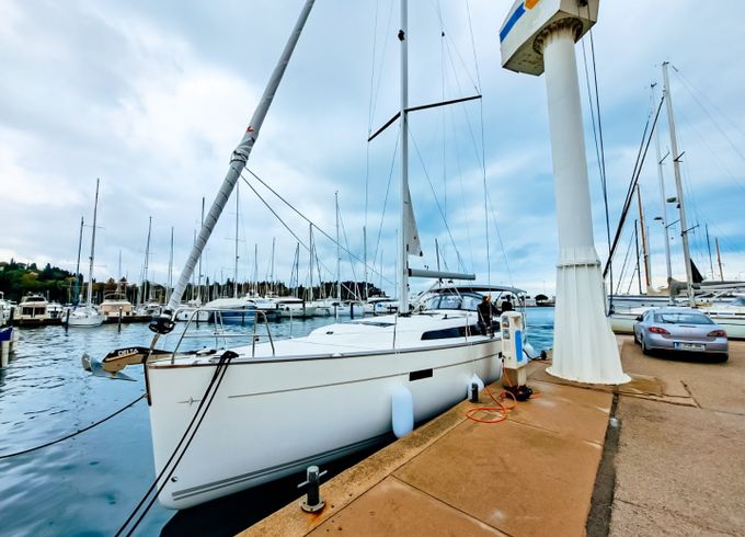 Bavaria Cruiser 46 Style