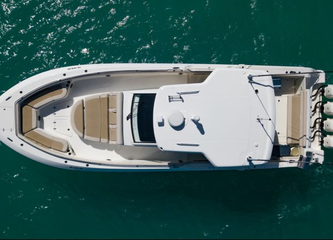 Boston Whaler 420 Outrage