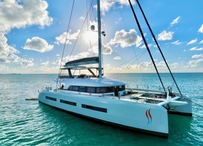 Lagoon TWIN FLAME 77