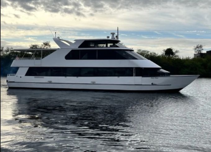 Skipper Liner 90