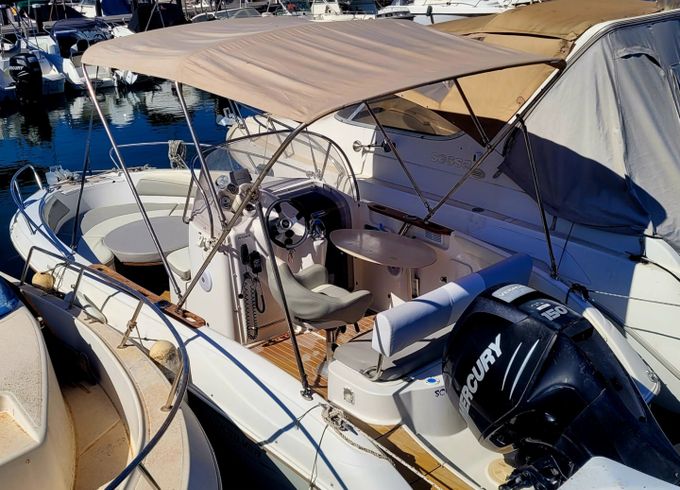 Quicksilver 600 Commander